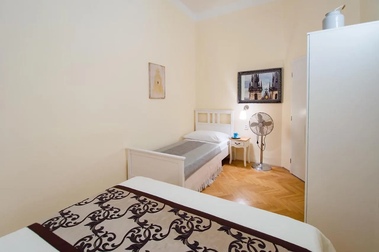 City Center Apartment Legerova Prague